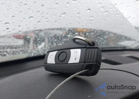 2006 BMW 330I из США, поврежденный, VIN WBAVB33516KR78364